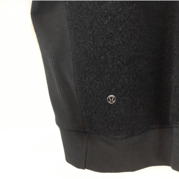Women’s Lululemon Black Stand Out Sherpa 1/2 Zip Size 12 - Picture 7 of 13